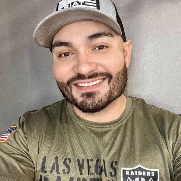 Meet your Posher, Michael - Picture 2 of 2